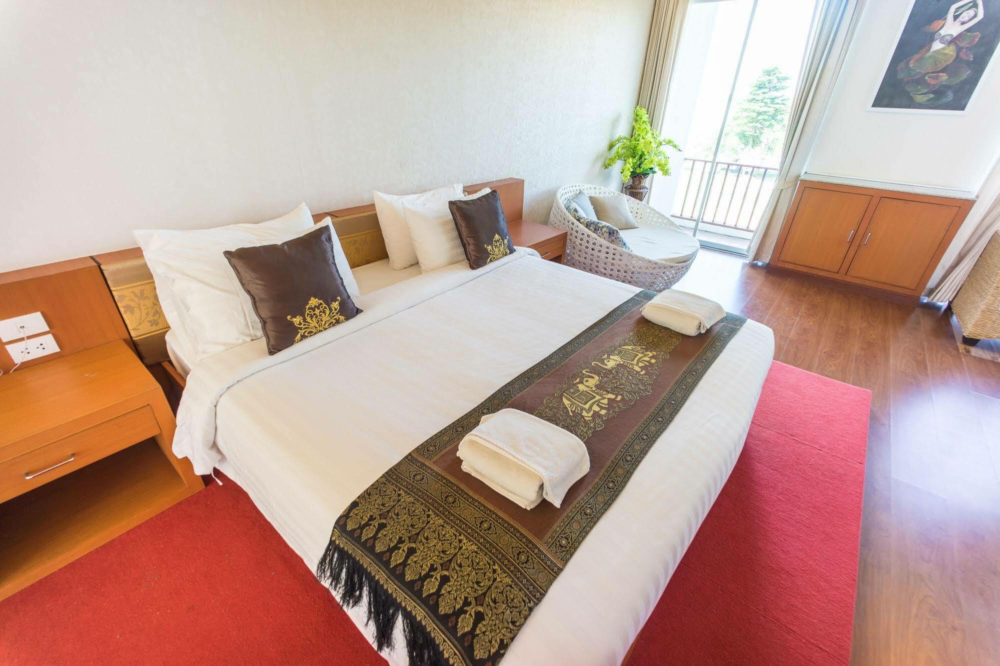 Vieng Khong Hotel Mukdahan Exterior foto